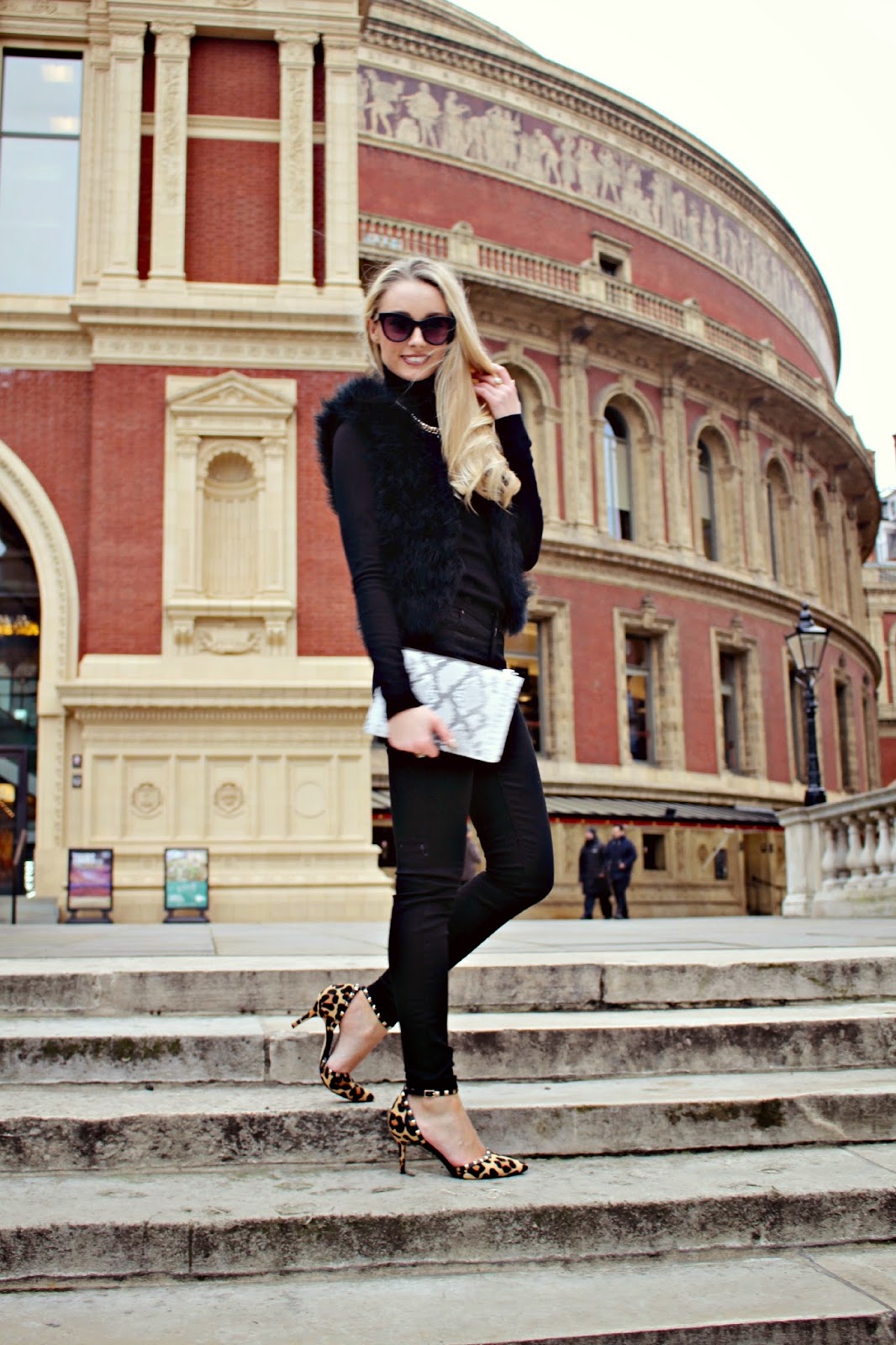 3 Ways to Wear Black Skinny Jeans 2 Fashion Mumblr